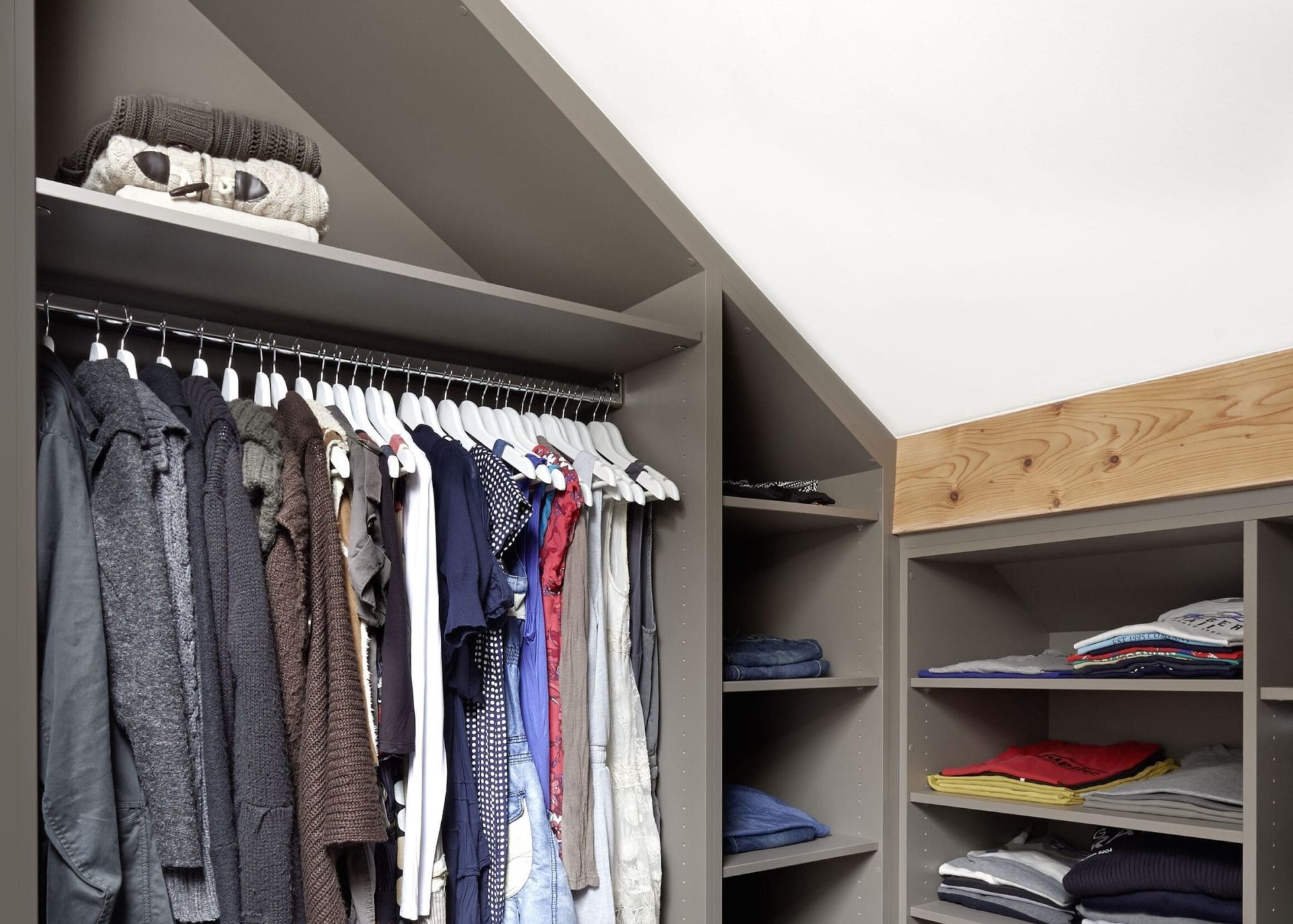 Optimisez votre routine matinale avec une armoire dressing organisée -  Mobibam